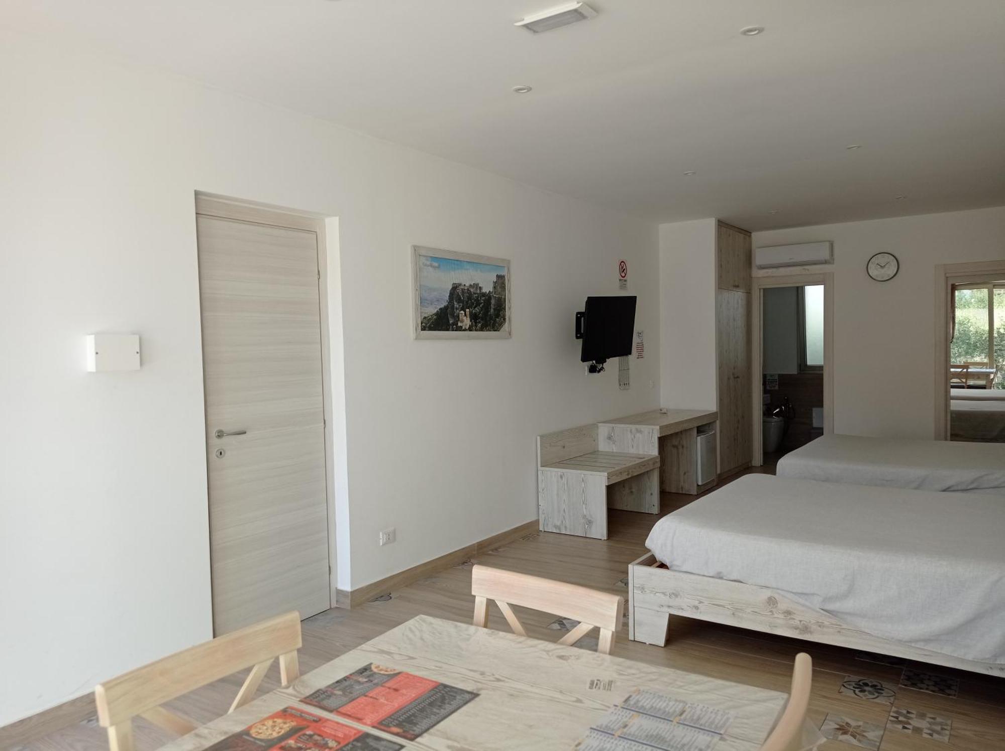 Sicily Rooms Appartamenti Carini Room photo
